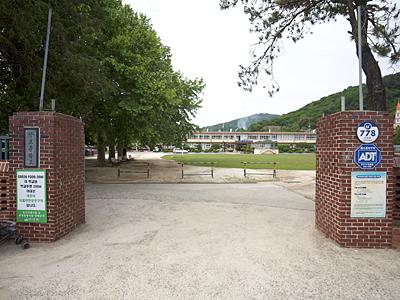 양보중학교 교문 썸네일 이미지